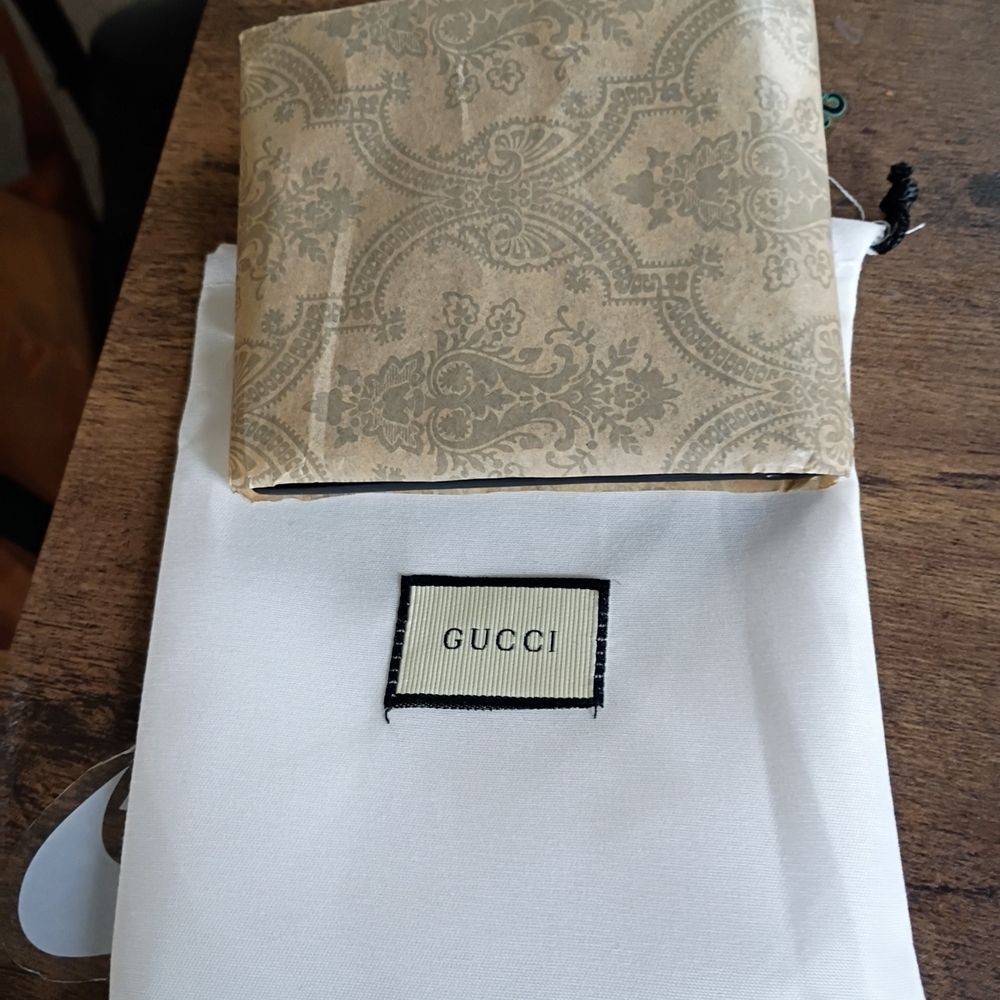Gucci Black Leather Wallet - Picture 6 of 11